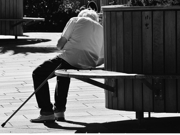 Chute d’un proche : comment bien réagir ?