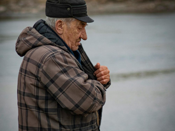 Pourquoi les personnes âgées ont-elles toujours froid ?